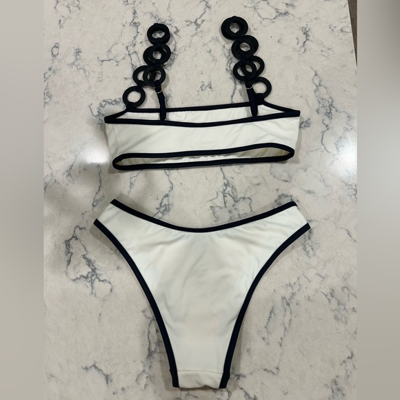 Revolve Bikini Set - Picture 4 of 6